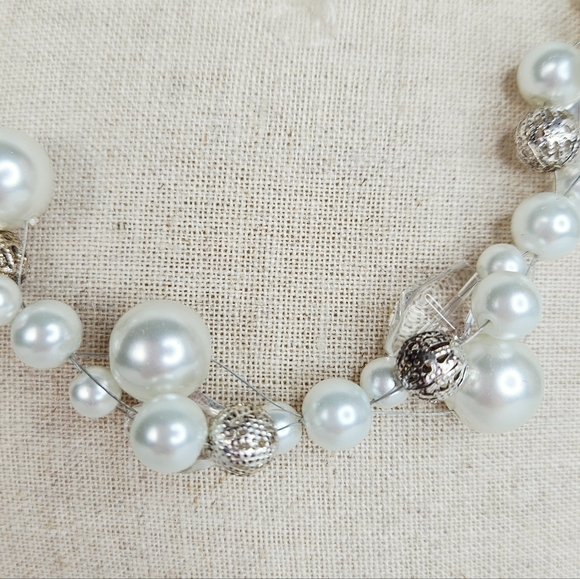 Pearl Cluster Statement Necklace - Picture 2 of 7